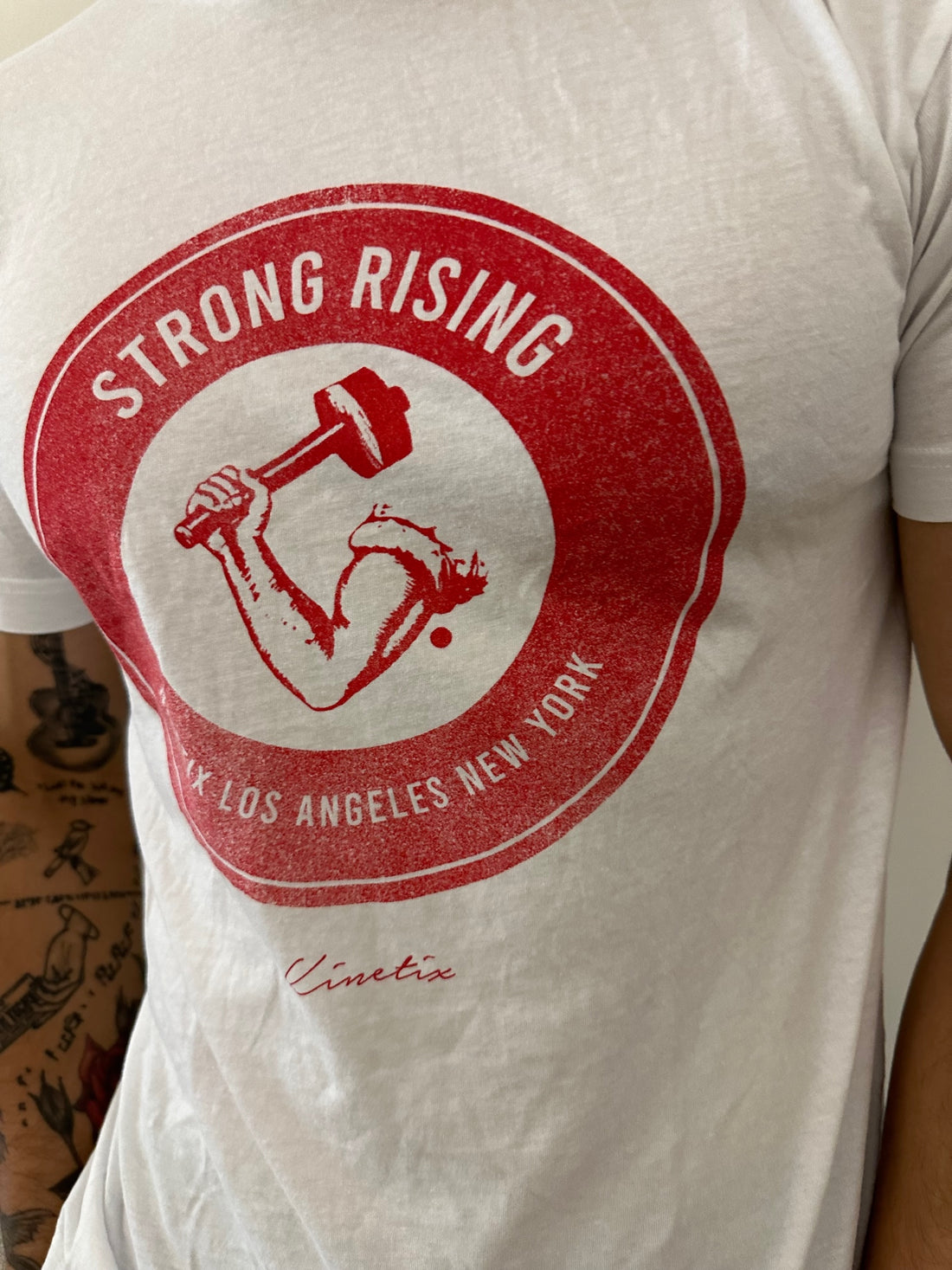 Strong Rising (White)